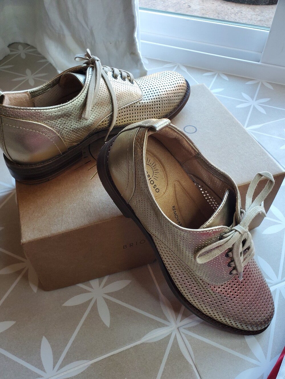 Women's Brioso Fixby Lace Up Loafer-NEW-size 9